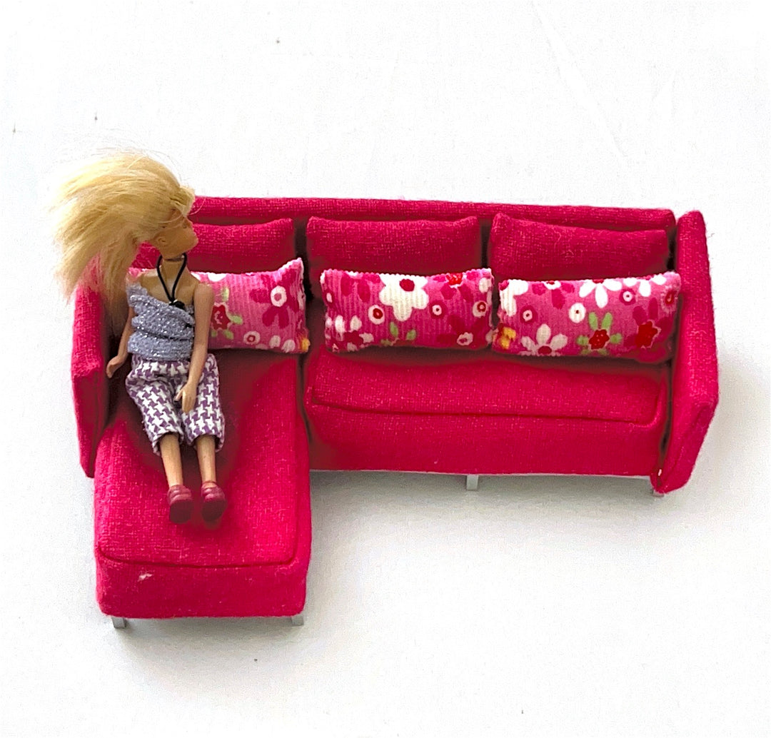 Lundby Dolls House - Hot Pink Sofa and Cushions - Stockholm EX DISPLAY