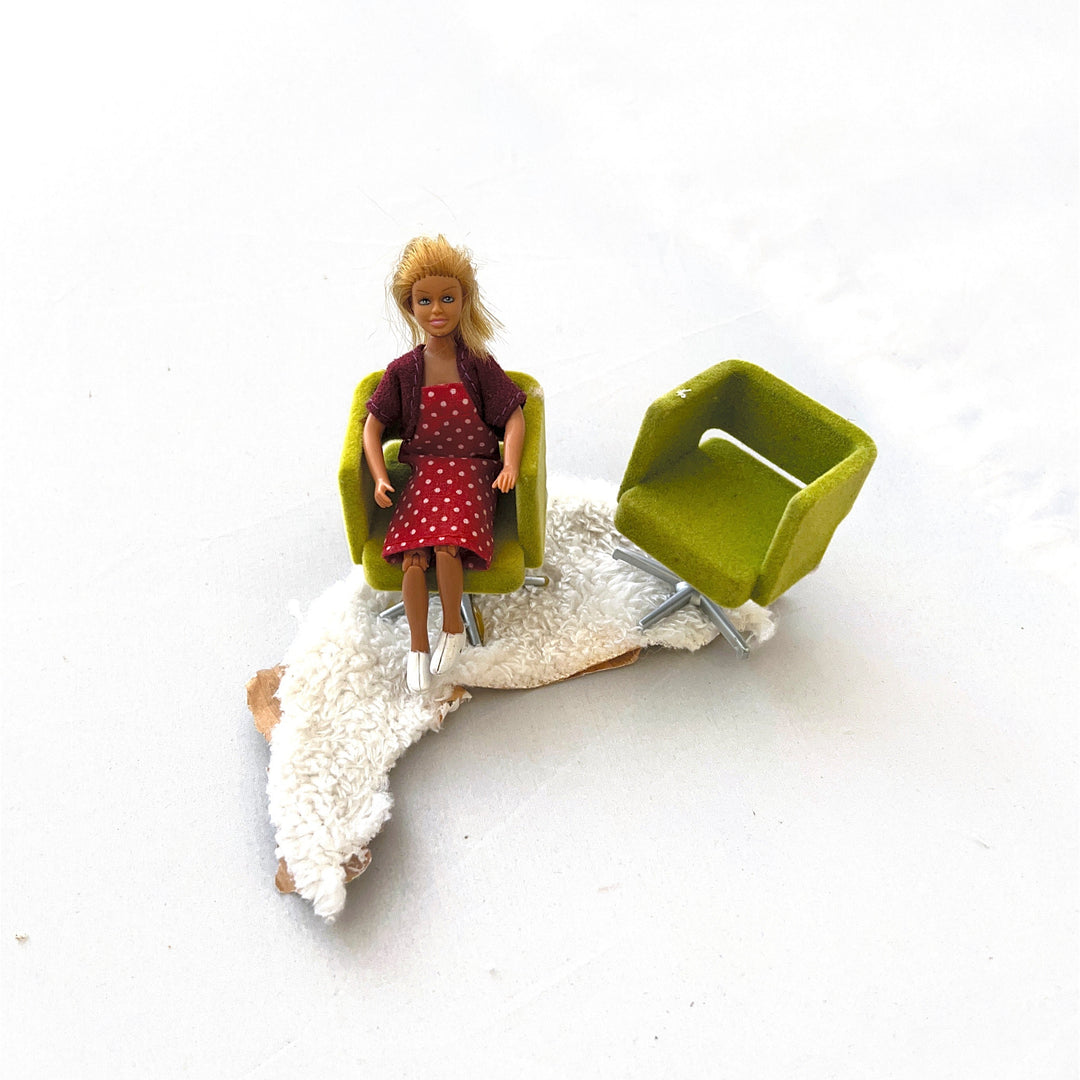 Lundby Chairs, Green Lounge Chairs Set & Carpet