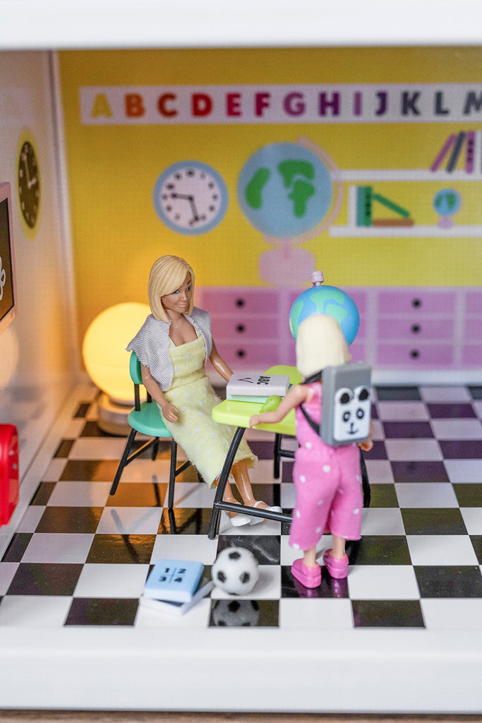 Lundby Dolls House - School Girl and Boy